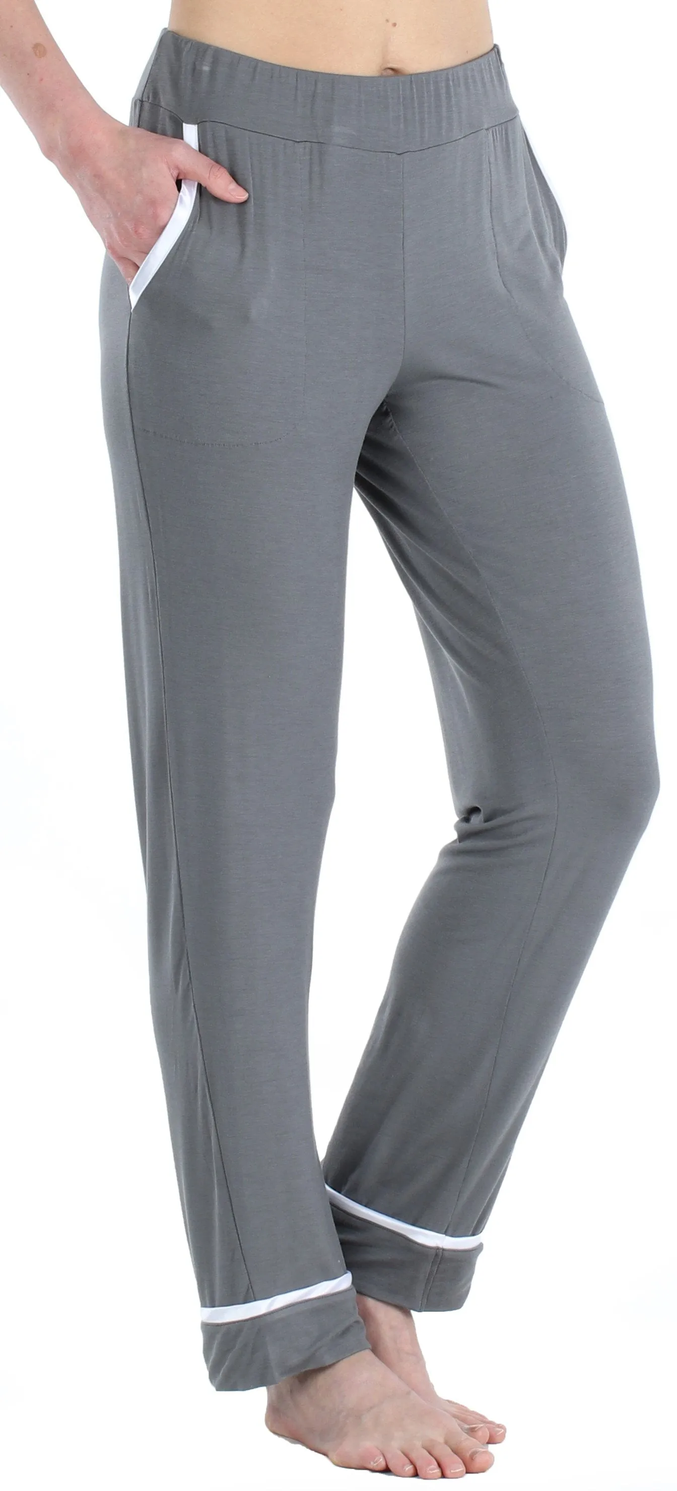 bSoft Women’s Breathable Soft 2-Piece Long Sleeve Button-Down Pajama Lounger Set
