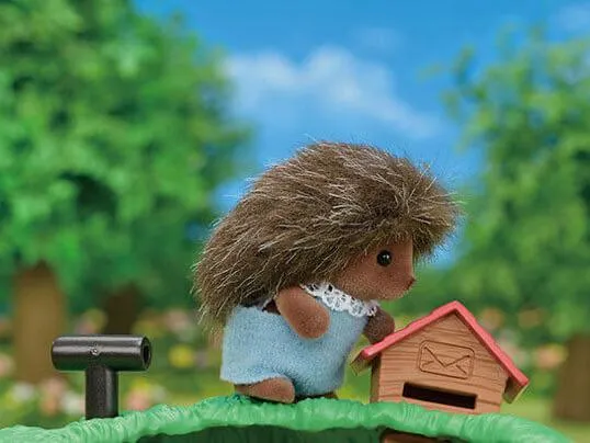 Sylvanian Families 5453 Baby Hedgehog Hideout